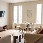 Lejlighed Elegant, Fully-equipped, Air-conditioned *