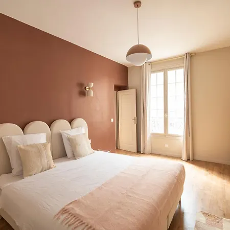 Elegant, Fully-equipped, Air-conditioned Le Pré-Saint-Gervais